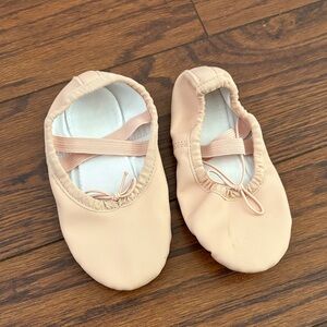Kids Ballet Shoes in Pink